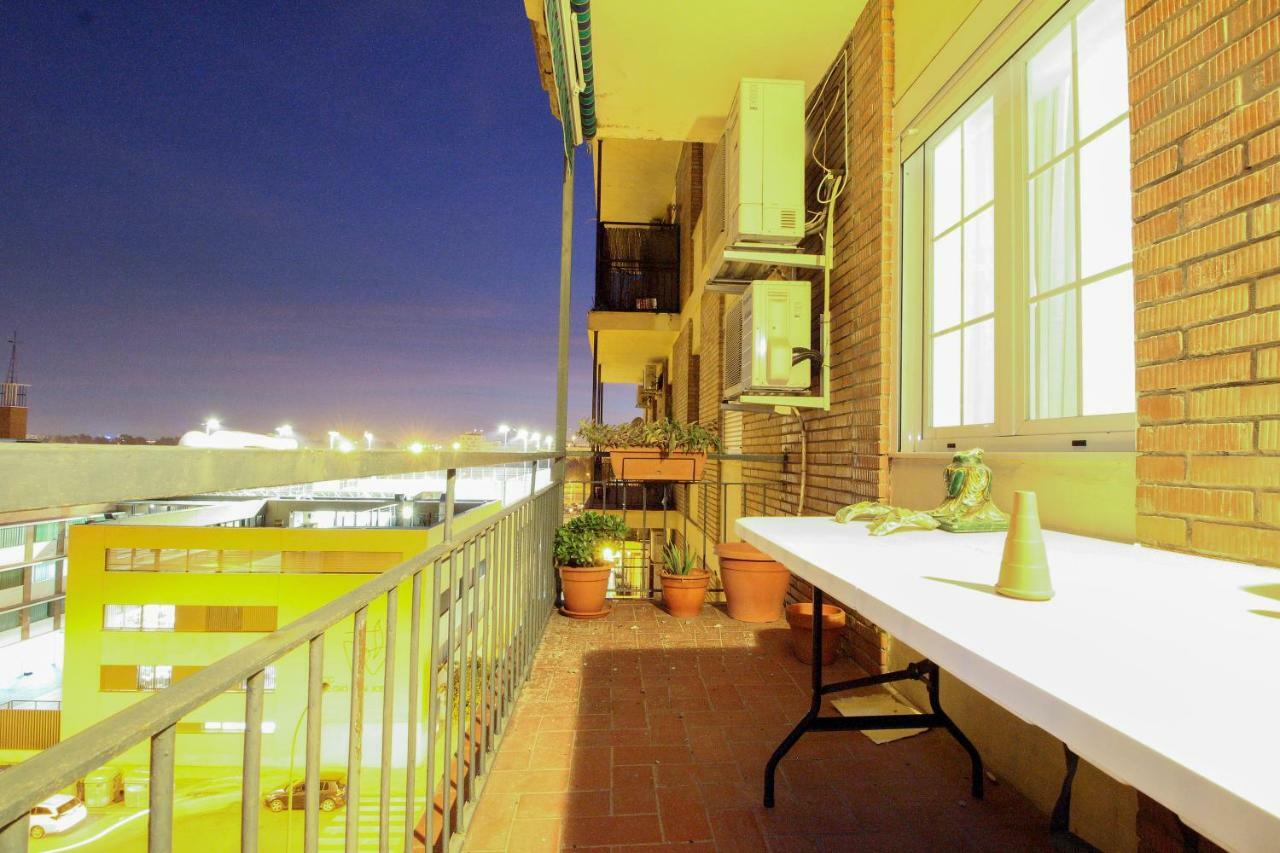 Apartamento La Feria Apartment Seville Exterior photo